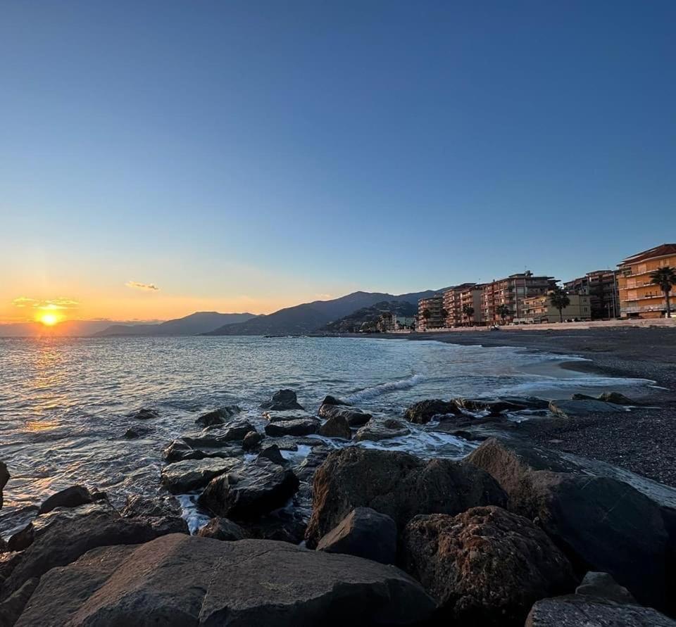 Da Dharma Apartment Ventimiglia Exterior foto